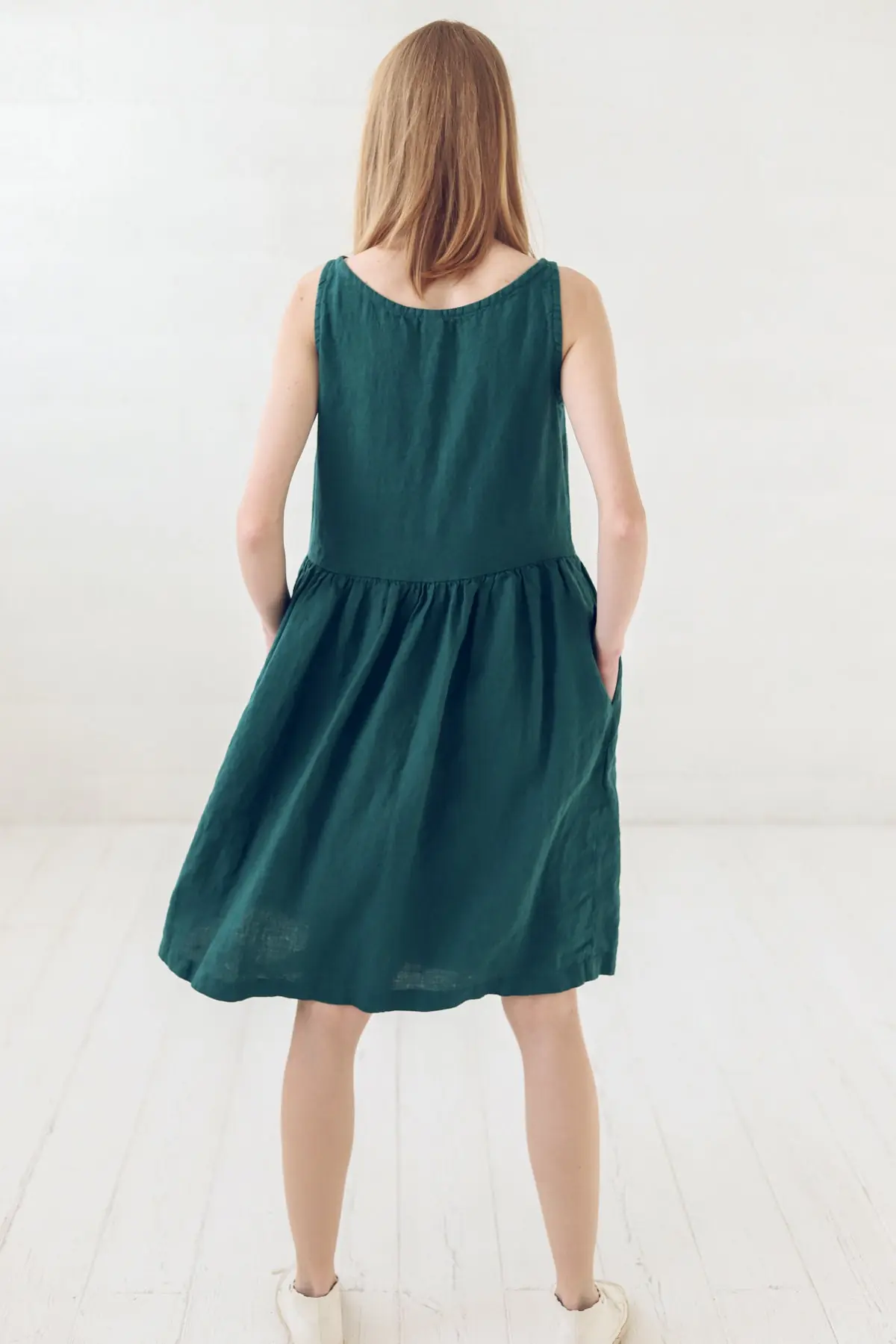 Emerald Green Linen Dress: A-line Midi With Pockets Emerald Green Linen Dress: A-line Midi With Pockets
